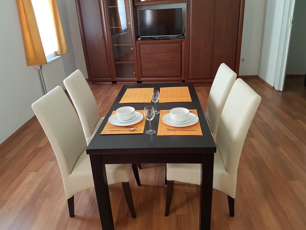Apartman Kaszas Central Mosonmagyarovar Exterior photo