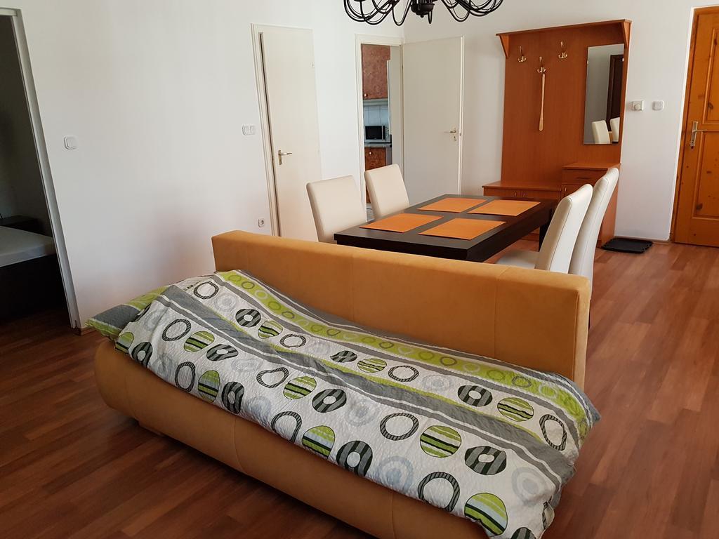 Apartman Kaszas Central Mosonmagyarovar Exterior photo